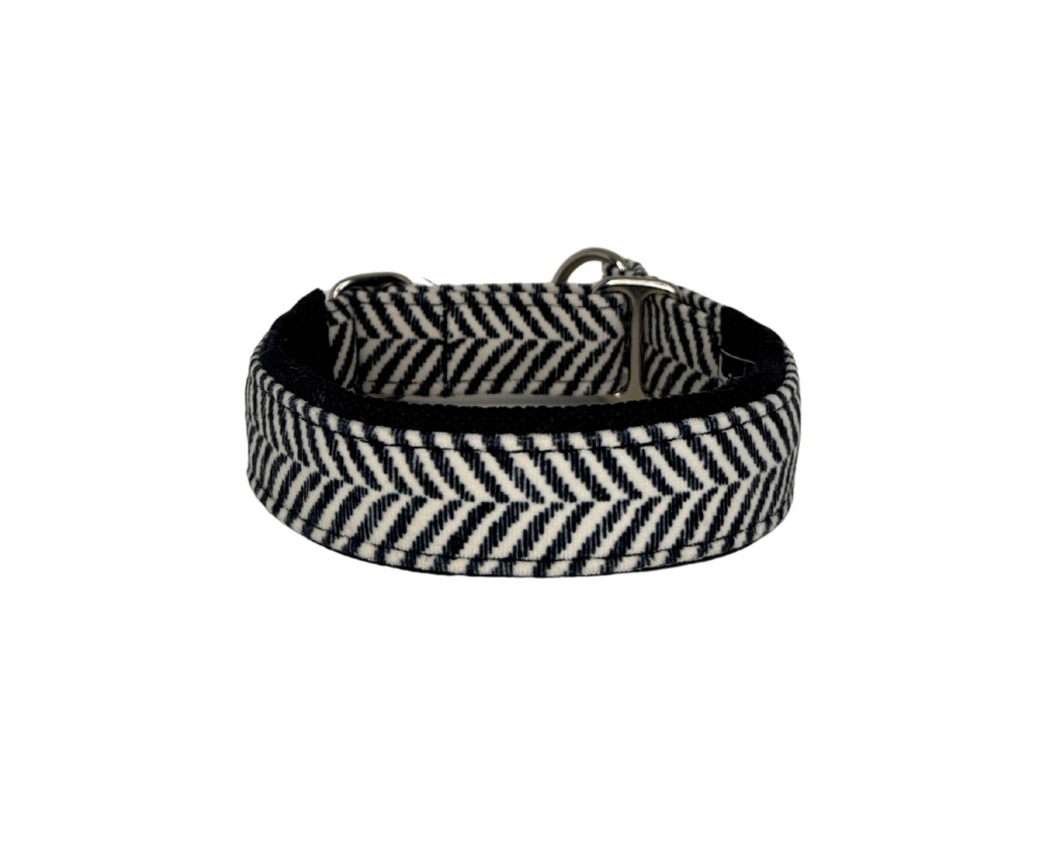 Black and white striped dog collar on a white background
