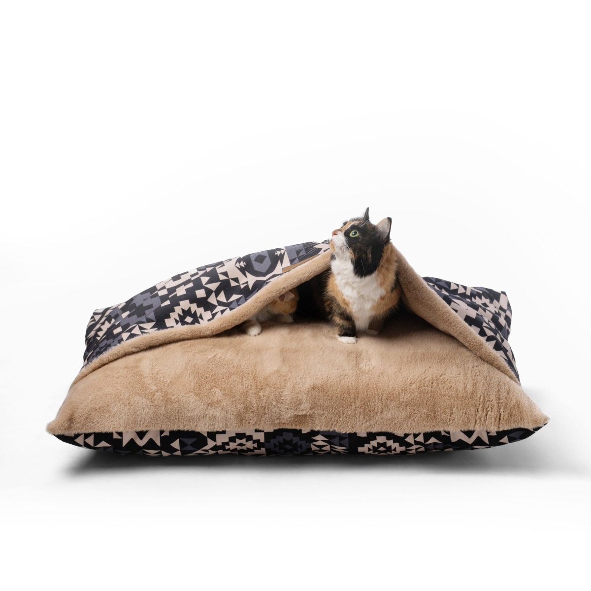 Pendleton Burrow Bed in Blue Ridge Black dog bed